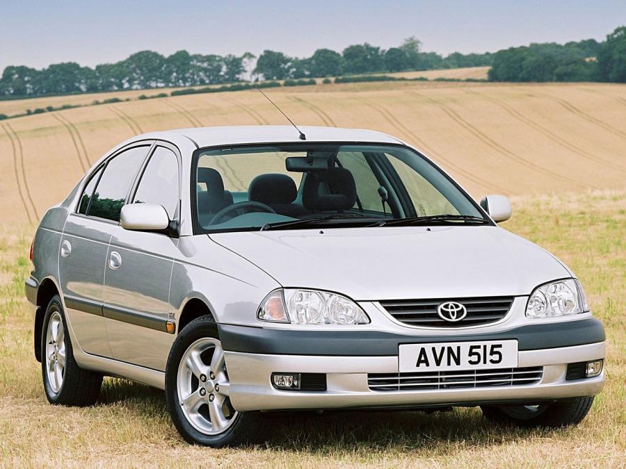  Toyota Avensis Sedan 2000 года  (UK) (фото 5 из 5)